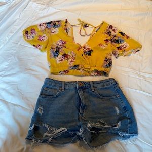 Floral crop top!